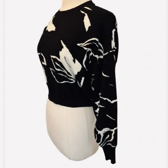 Ted Baker London Cropped Knit Sweater Size 2 or US 6 - Picture 3 of 13